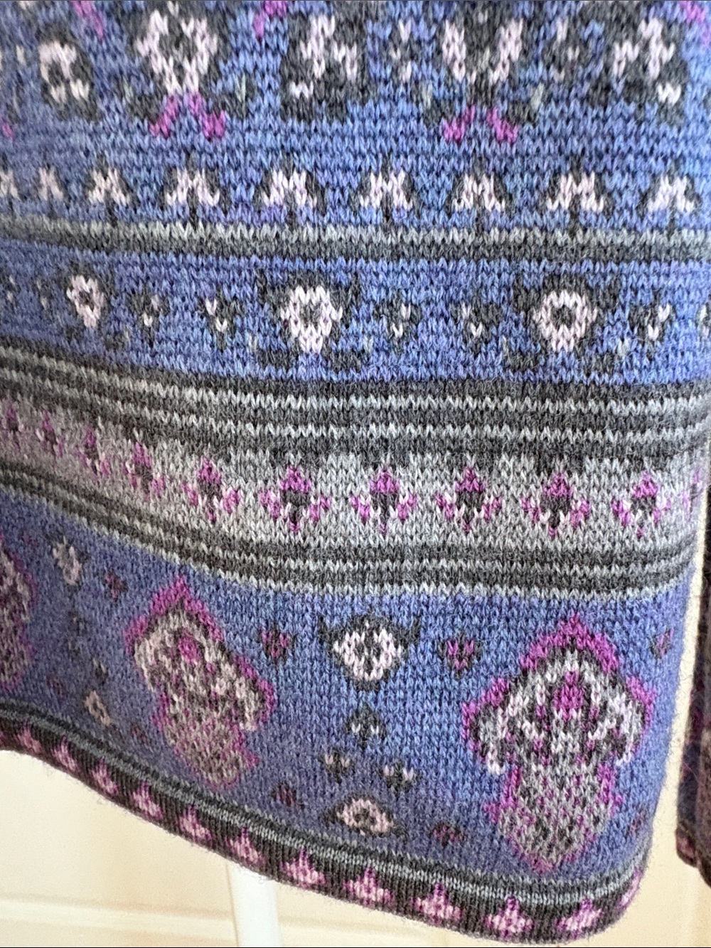 Pendleton Zippered Wool Cardigan Sweater Purple Paisley Size Large - Picture 8 of 9